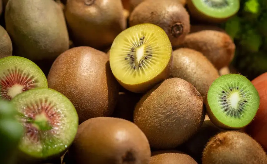 Kiwis für besseren Schlaf - Mythos oder Hilfe?